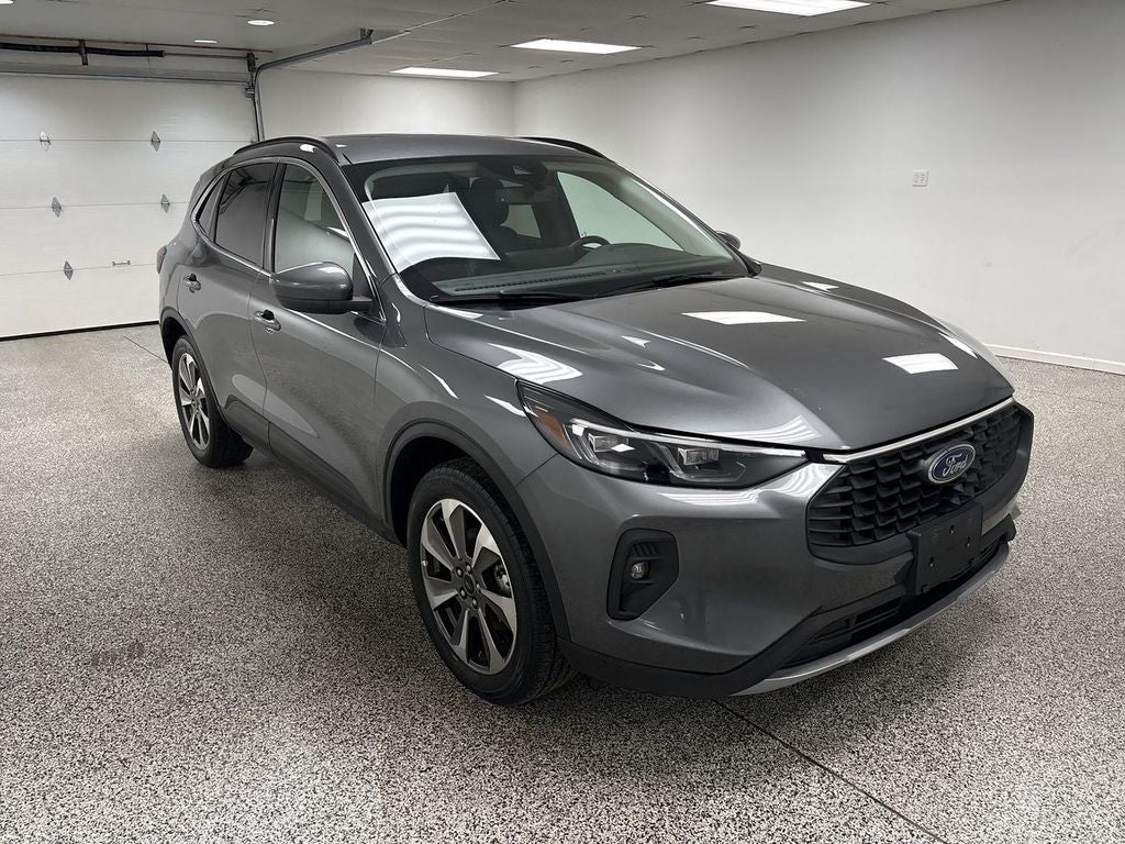 2025 Ford Escape — side profile view