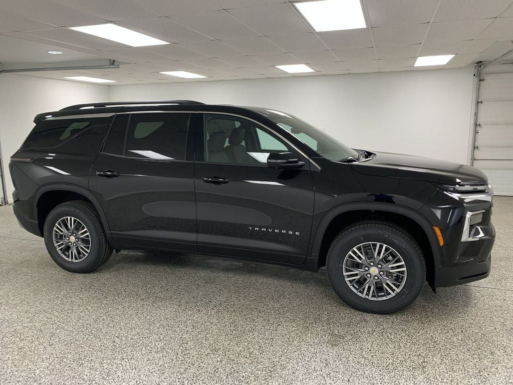 2026 Chevrolet Traverse LT in Mosaic Black Metallic — front three-quarter view